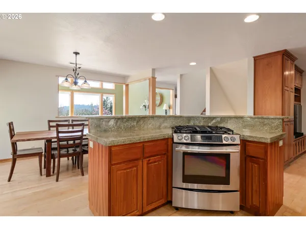 $850,000 | Monroe, Eugene, OR 97405