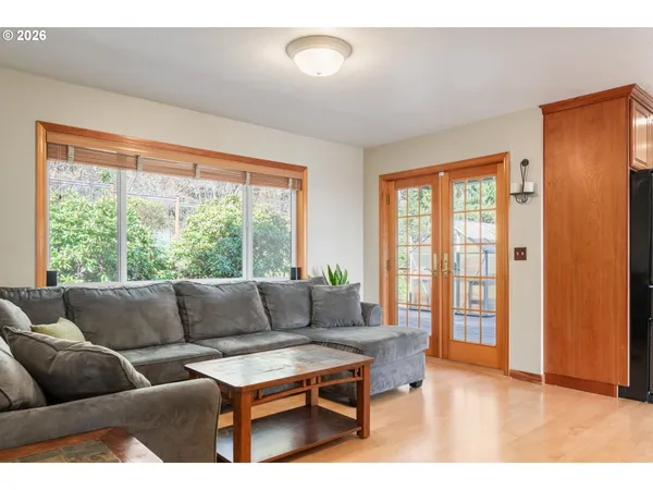 $850,000 | Monroe, Eugene, OR 97405