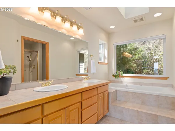 $850,000 | Monroe, Eugene, OR 97405