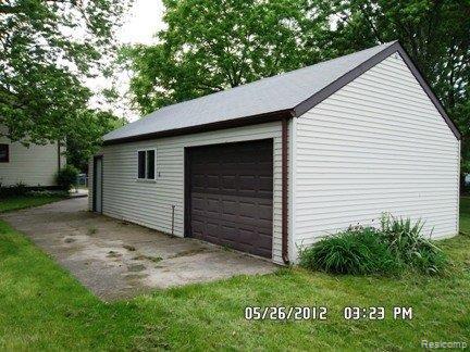 25772 Peter Kaltz Road Warren, MI 48091 - Photo 9 of 9 Garage.jpg
