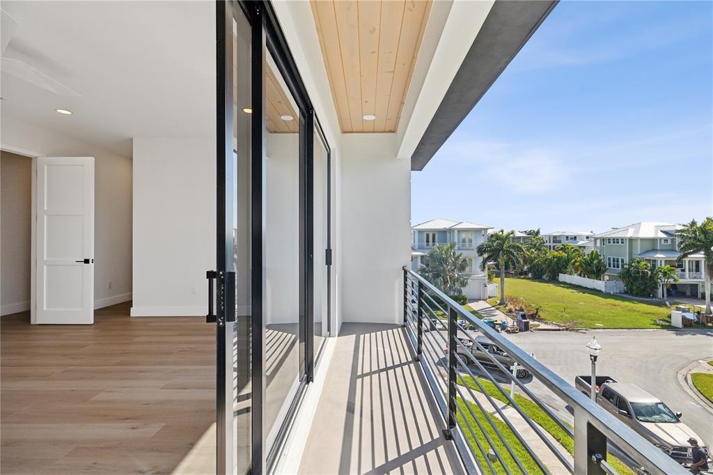 116 Wimbledon Court Redington Shores, FL 33708 - Photo 20 of 40