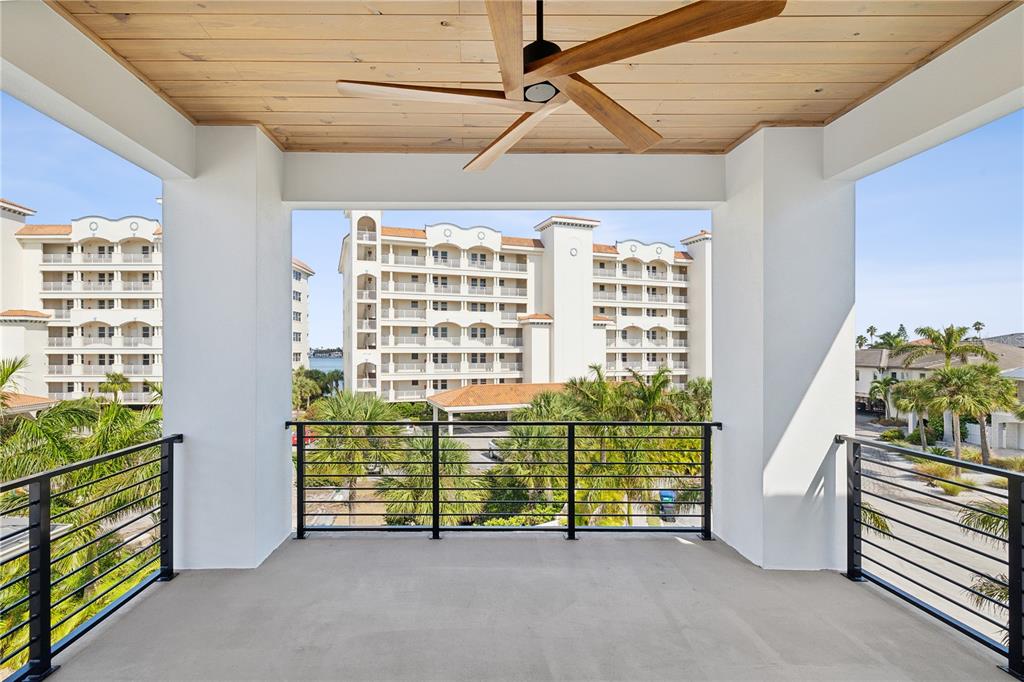 116 Wimbledon Court Redington Shores, FL 33708 - Photo 21 of 40