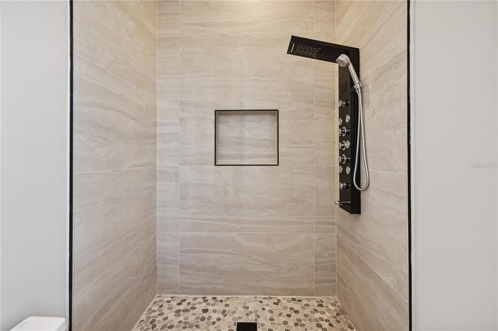 116 Wimbledon Court Redington Shores, FL 33708 - Photo 25 of 40