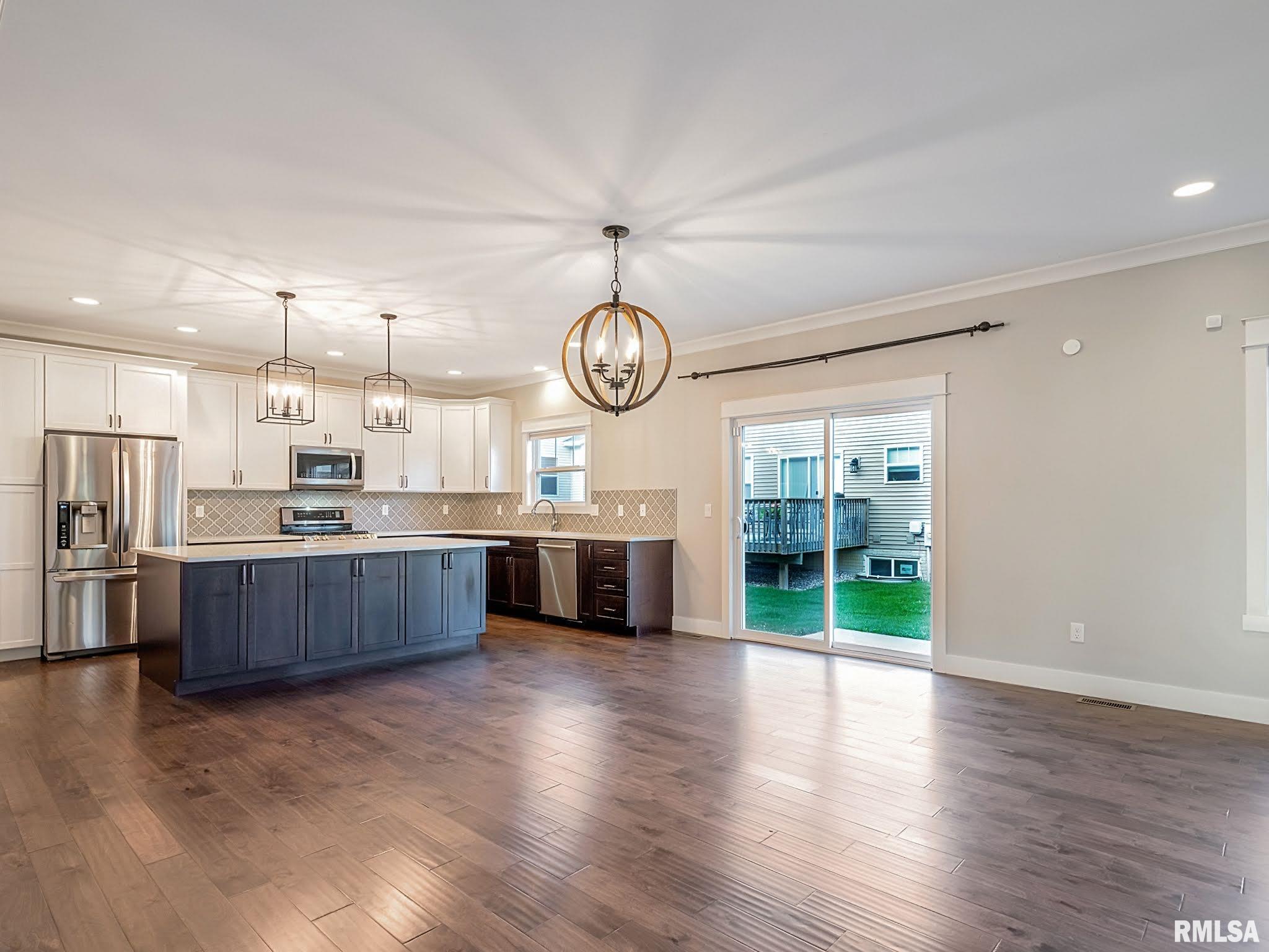 1411 Eagle Avenue Washington, IL 61571 - Photo 12 of 64