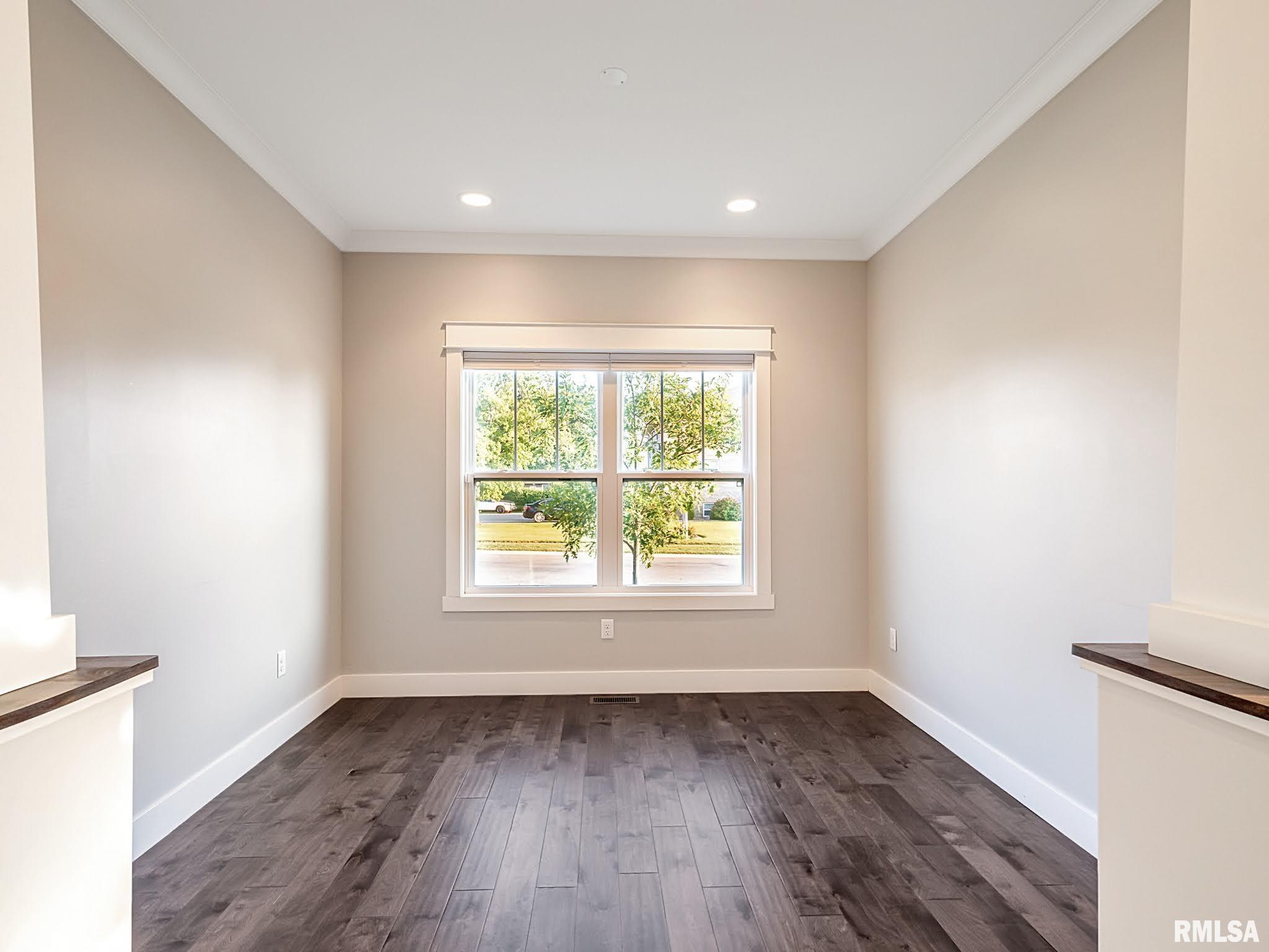 1411 Eagle Avenue Washington, IL 61571 - Photo 5 of 64