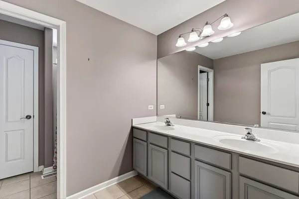 $650,000 | 24240 Lavergne Street, Plainfield, IL 60585