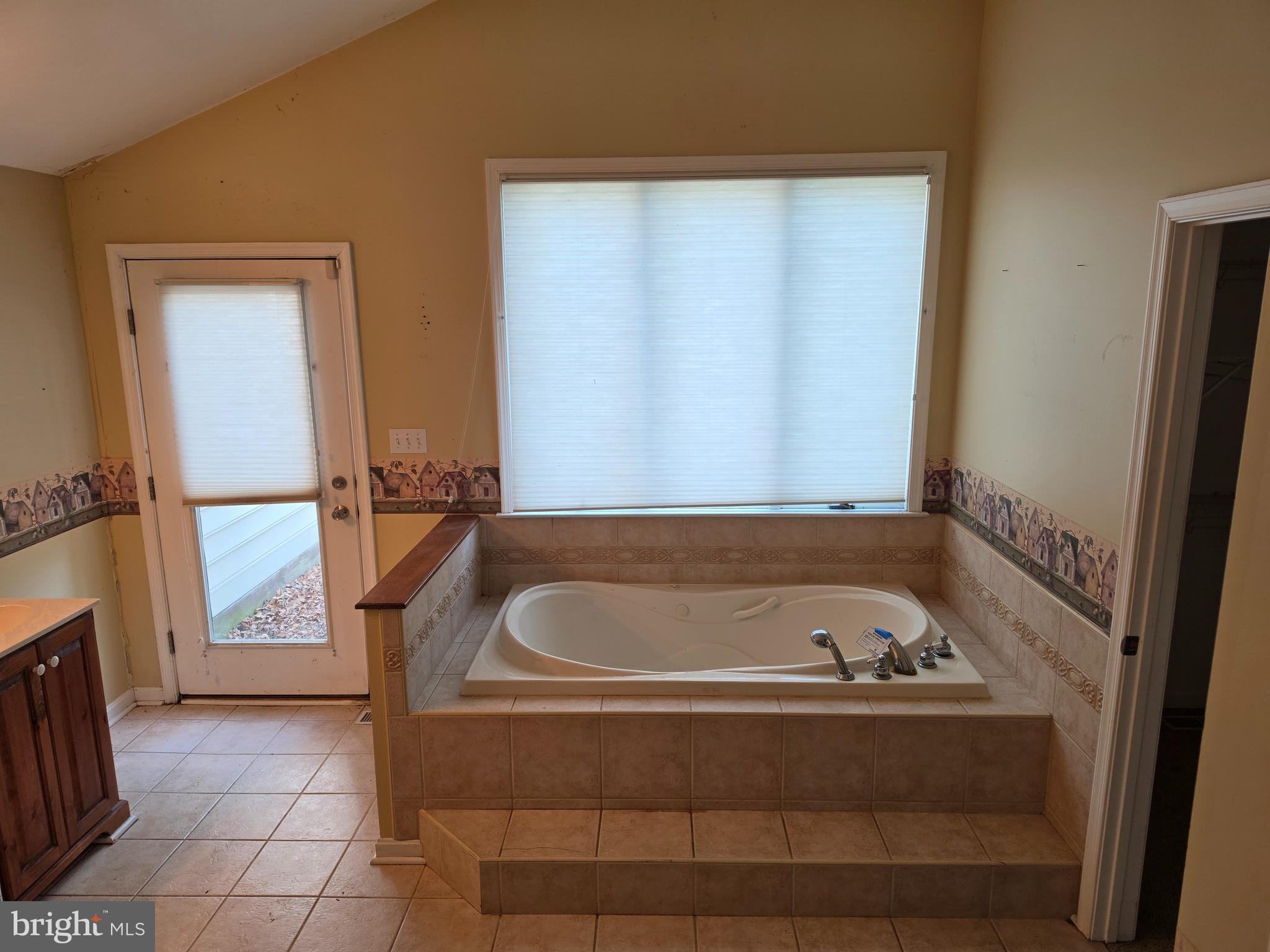 11223 Country Road Dunkirk, MD 20754 - Photo 13 of 19 Gallery Image 13