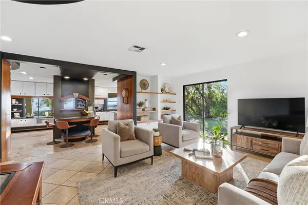 $2,348,000 | 2421 Ardsheal Drive, La Habra Heights, CA 90631