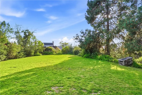 $2,348,000 | 2421 Ardsheal Drive, La Habra Heights, CA 90631