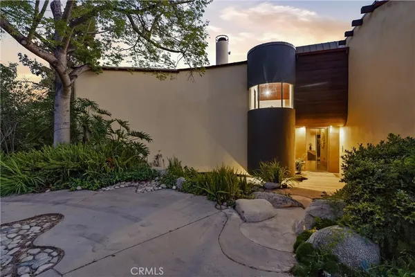 $2,348,000 | 2421 Ardsheal Drive, La Habra Heights, CA 90631