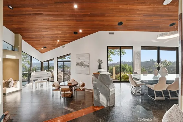 $2,348,000 | 2421 Ardsheal Drive, La Habra Heights, CA 90631