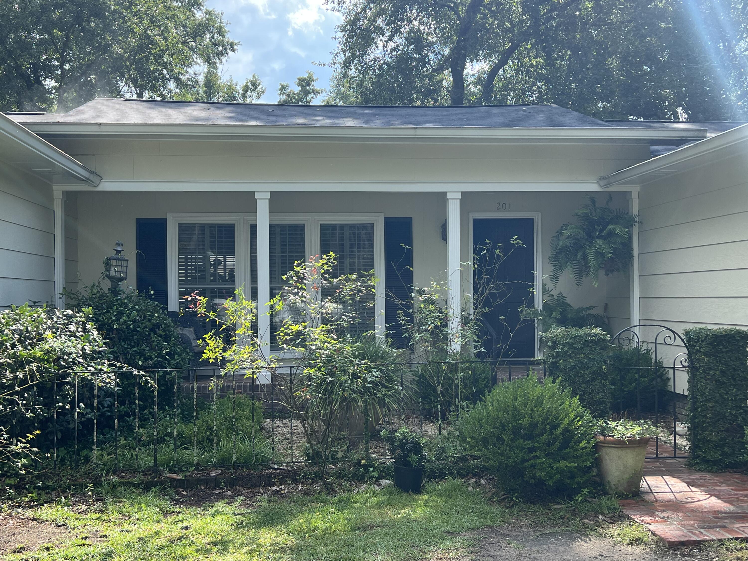 201 Silverhill Road Walterboro, SC 29488 - Photo 5 of 68 5025778D-B436-4CD4-9A2F-DAB26202411C