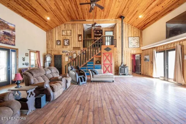 $595,000 | 264 Harlee Vista Road, Pikeville, TN 37367