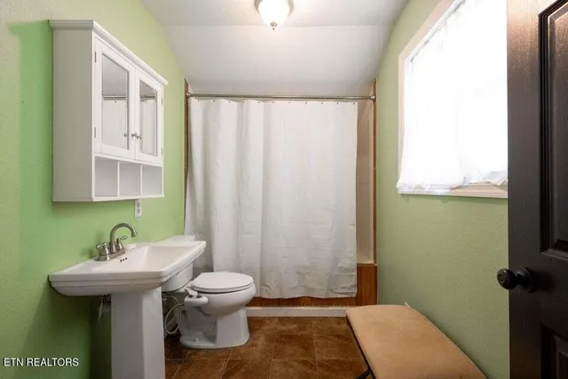 $595,000 | 264 Harlee Vista Road, Pikeville, TN 37367