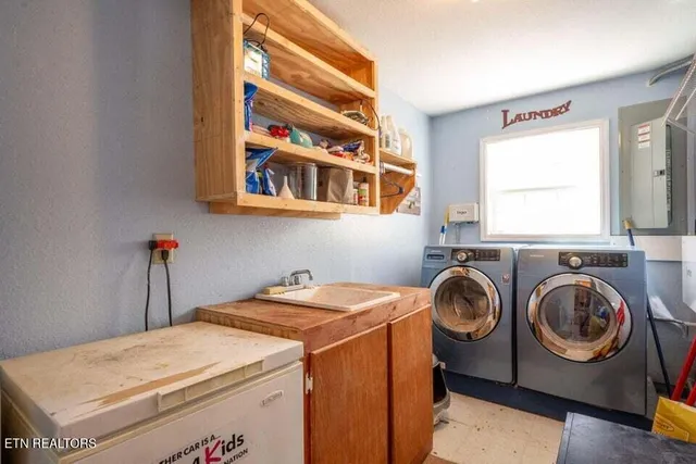 $595,000 | 264 Harlee Vista Road, Pikeville, TN 37367