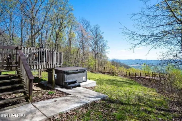 $595,000 | 264 Harlee Vista Road, Pikeville, TN 37367