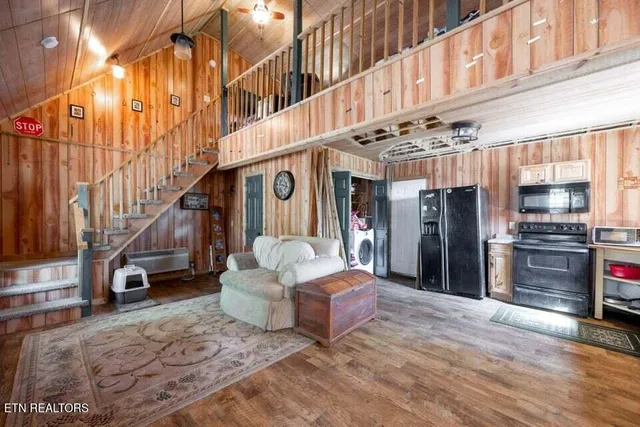 $595,000 | 264 Harlee Vista Road, Pikeville, TN 37367