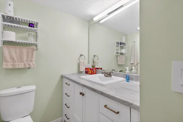 $279,900 | 1523 Long Meadow Trail Drive, Ann Arbor, MI 48108