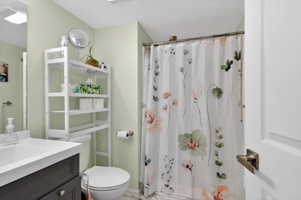 $279,900 | 1523 Long Meadow Trail Drive, Ann Arbor, MI 48108