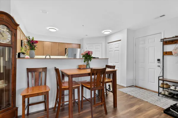 $279,900 | 1523 Long Meadow Trail Drive, Ann Arbor, MI 48108