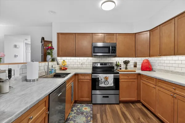 $279,900 | 1523 Long Meadow Trail Drive, Ann Arbor, MI 48108