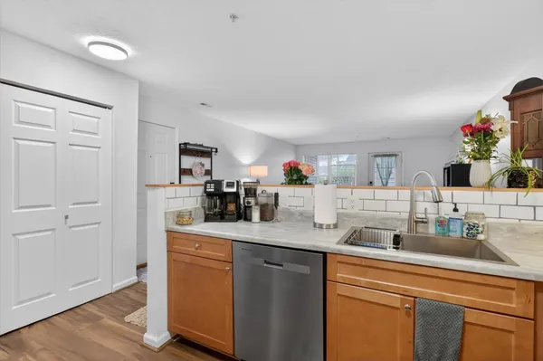 $279,900 | 1523 Long Meadow Trail Drive, Ann Arbor, MI 48108