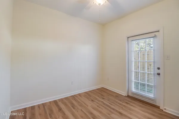 $1,700 | 1101 Century Oaks Drive, Unit B, Gulfport, MS 39507