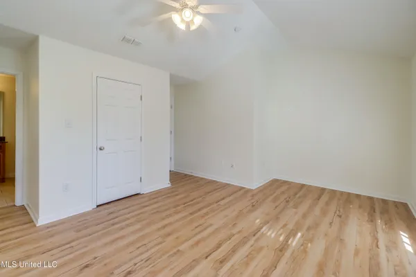 $1,700 | 1101 Century Oaks Drive, Unit B, Gulfport, MS 39507