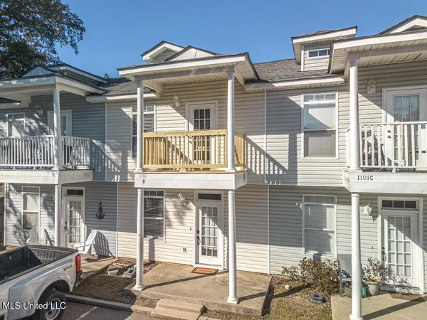 $1,700 | 1101 Century Oaks Drive, Unit B, Gulfport, MS 39507