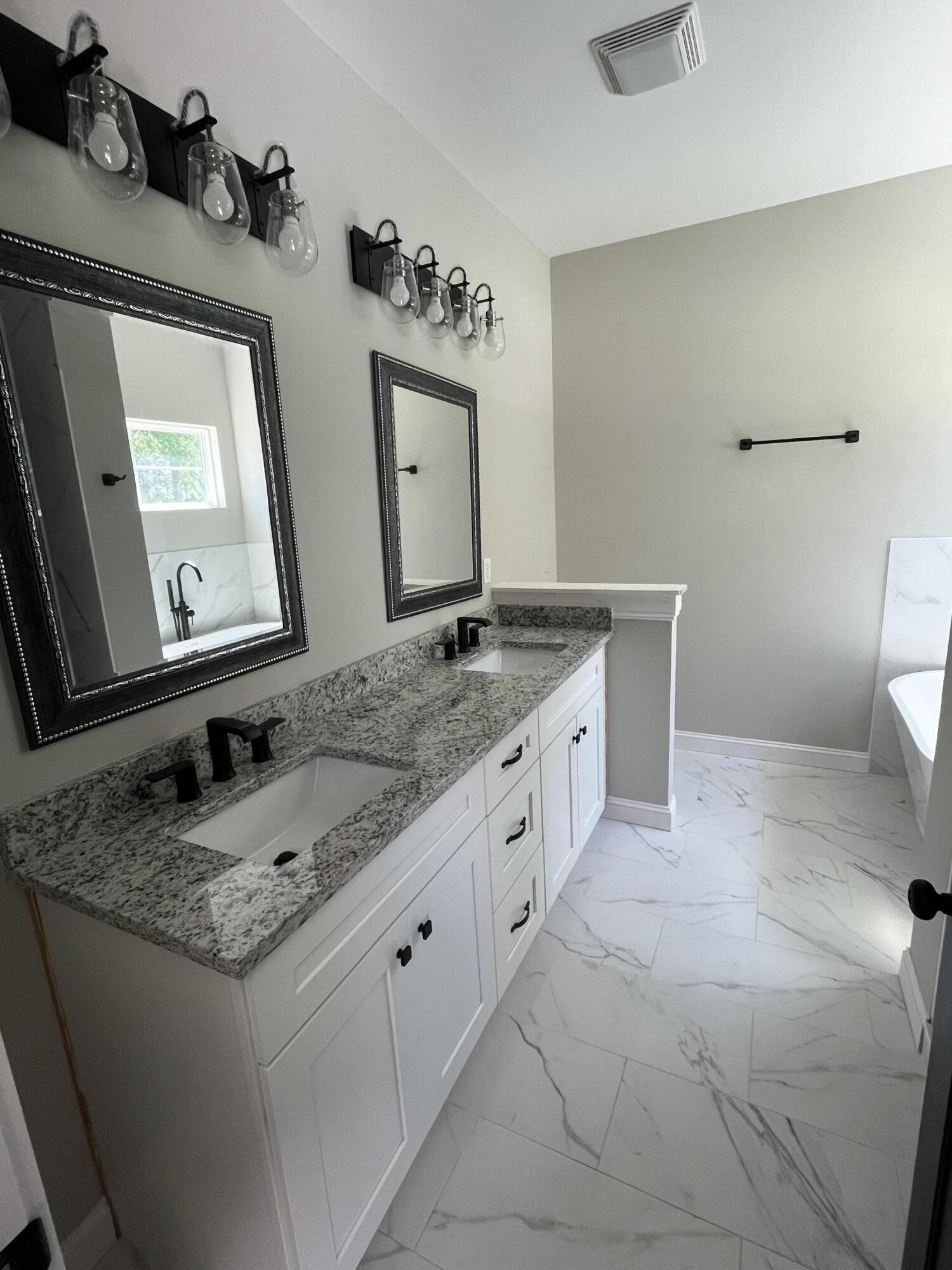 1691 Bennett Circle Holly Hill, SC 29059 - Photo 12 of 20 IMG_5627