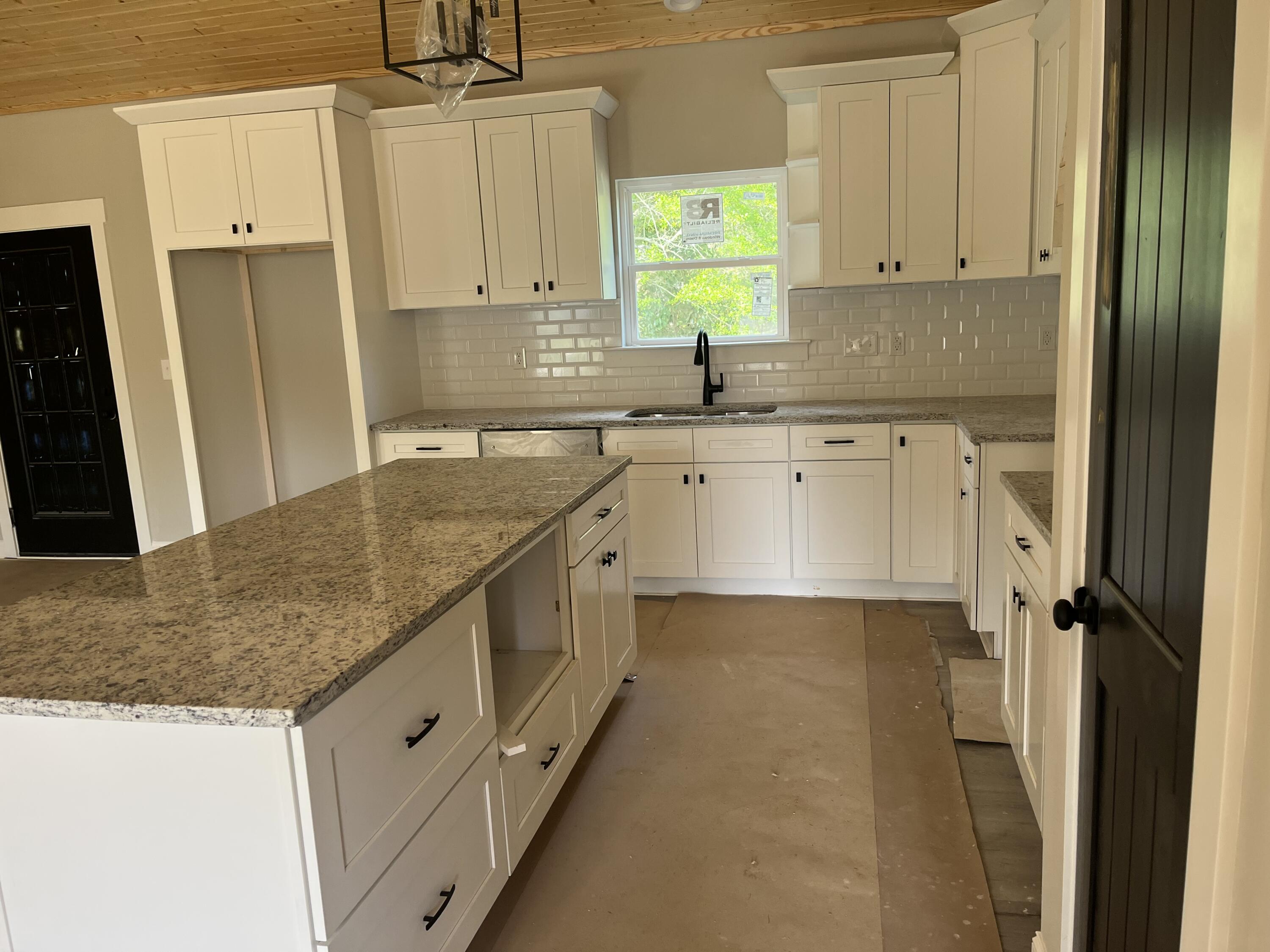 1691 Bennett Circle Holly Hill, SC 29059 - Photo 7 of 20 IMG_0101