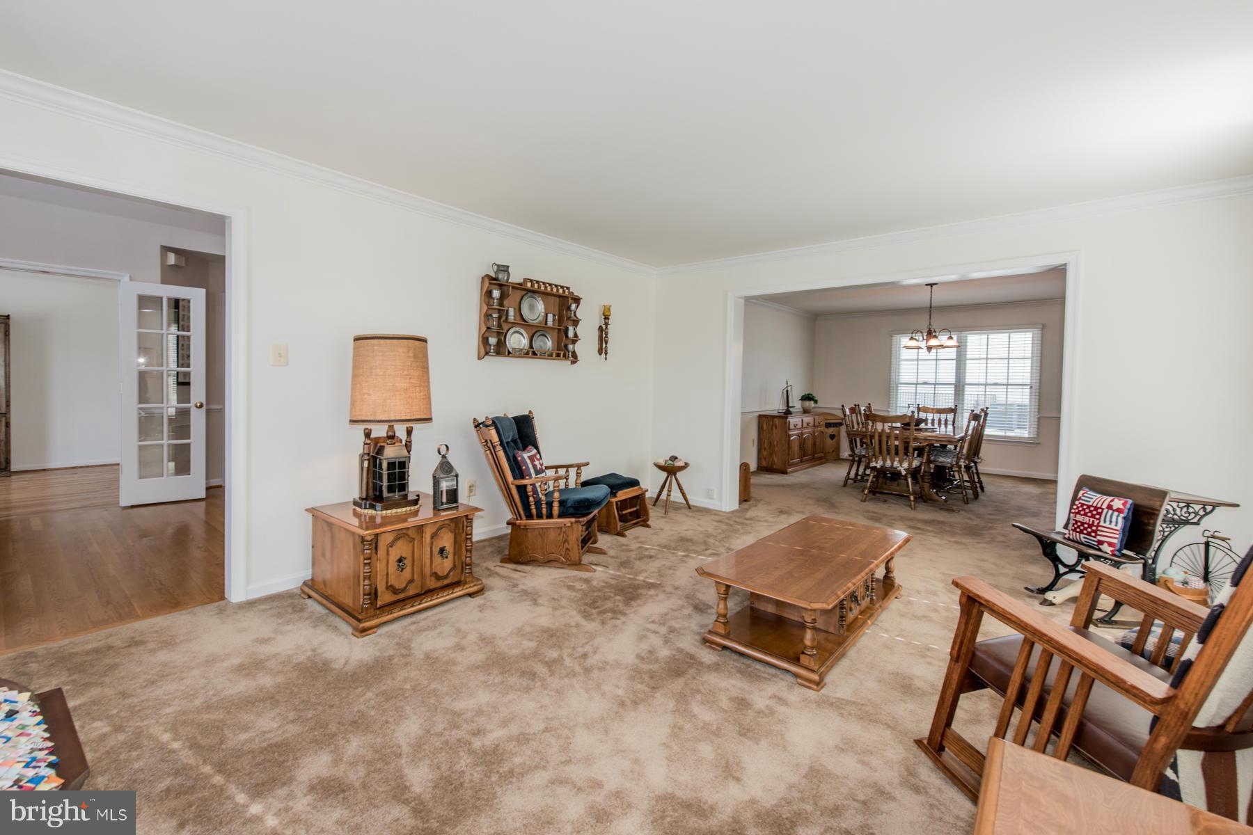 6400 Reedy Song Knoll Clarksville, MD 21029 - Photo 4 of 30 Living Room