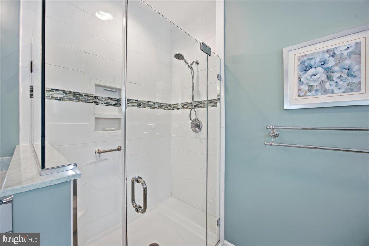 44 Mitchell Court Marlton, NJ 08053 - Photo 23 of 46 a bathroom with a shower