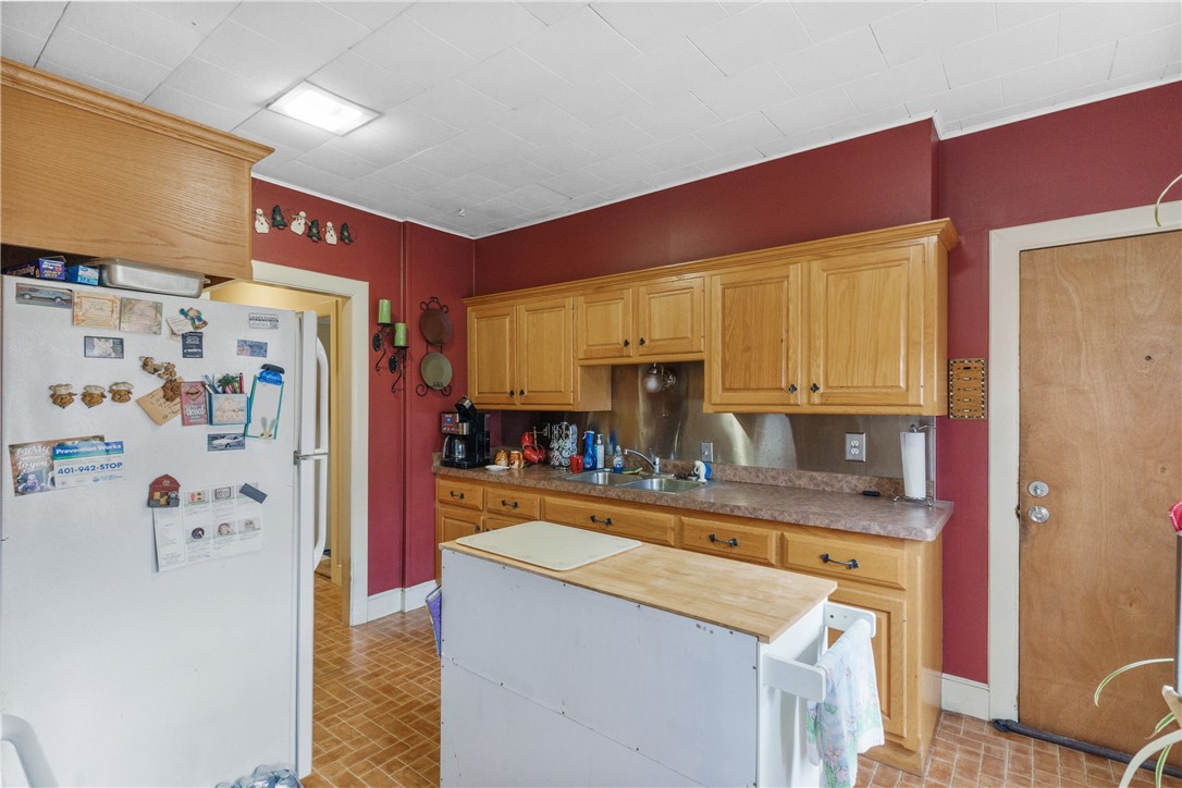 543 Smithfield Road North Smithfield, RI 02896 - Photo 11 of 28
