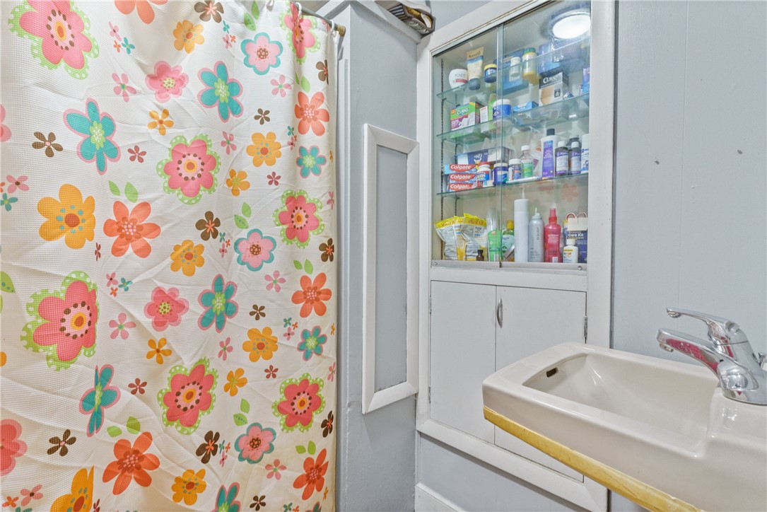 543 Smithfield Road North Smithfield, RI 02896 - Photo 12 of 28