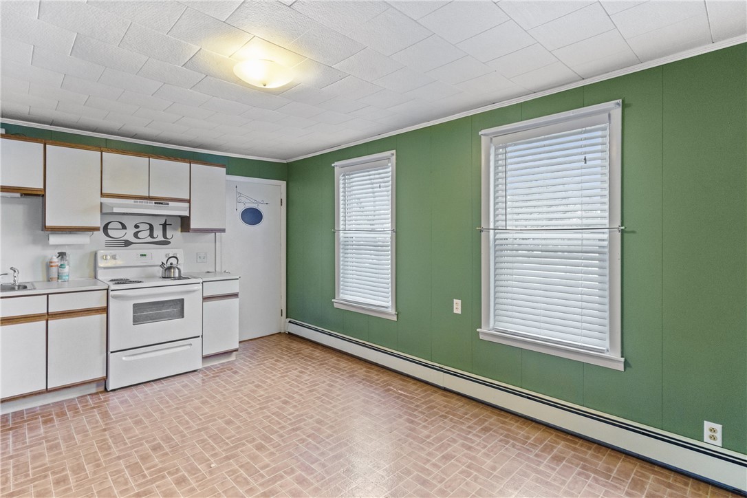 543 Smithfield Road North Smithfield, RI 02896 - Photo 18 of 28