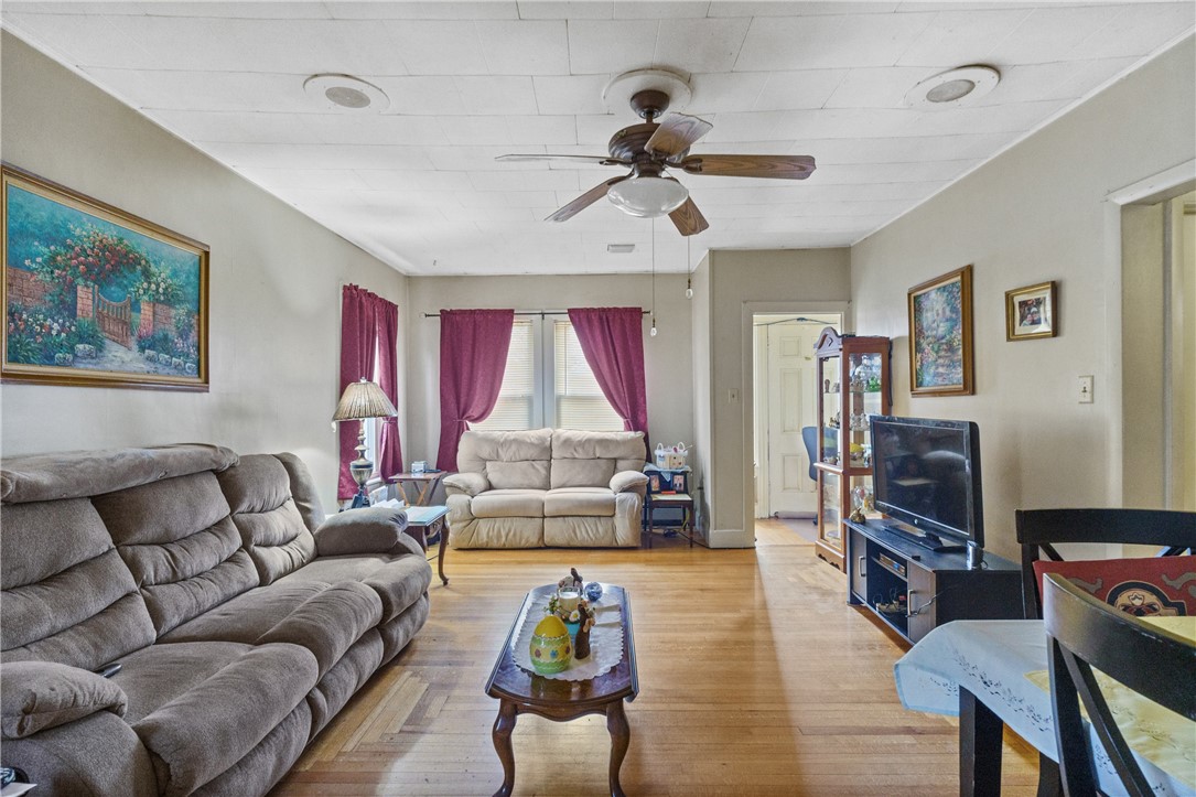 543 Smithfield Road North Smithfield, RI 02896 - Photo 5 of 28