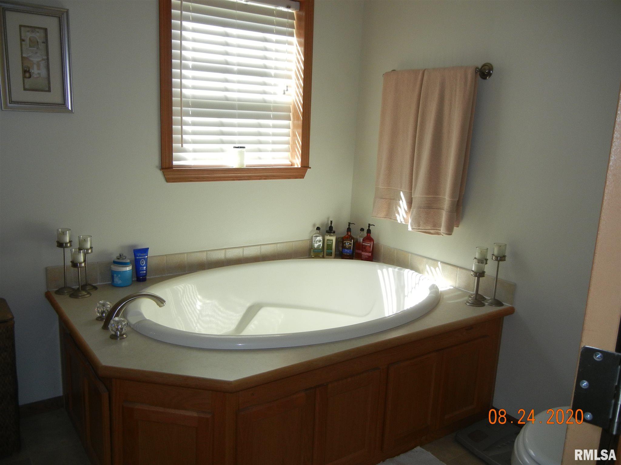 1035 Mohawk Trail Centralia, IL 62801 - Photo 20 of 32 Gallery Image 20