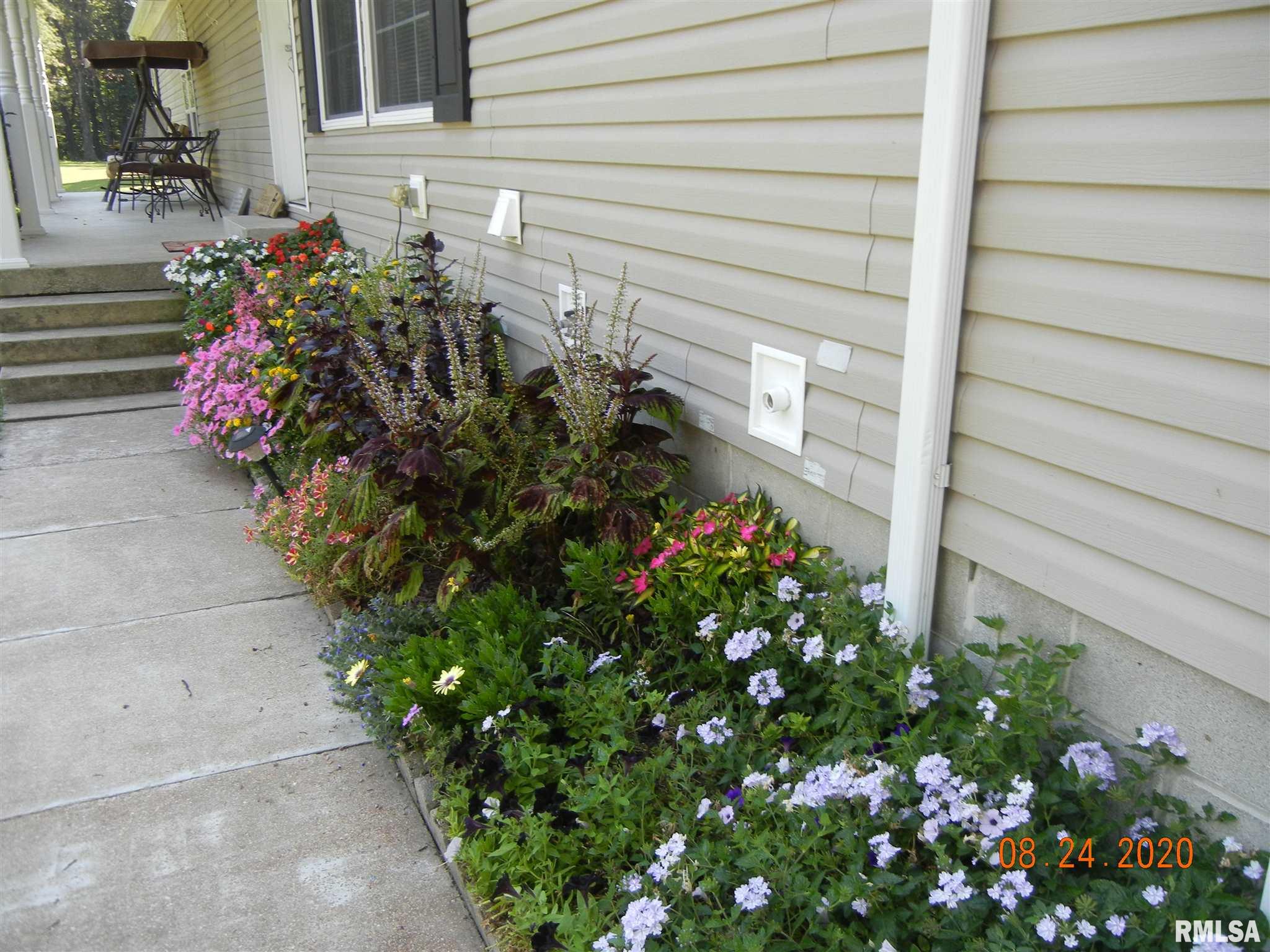 1035 Mohawk Trail Centralia, IL 62801 - Photo 8 of 32 Gallery Image 8