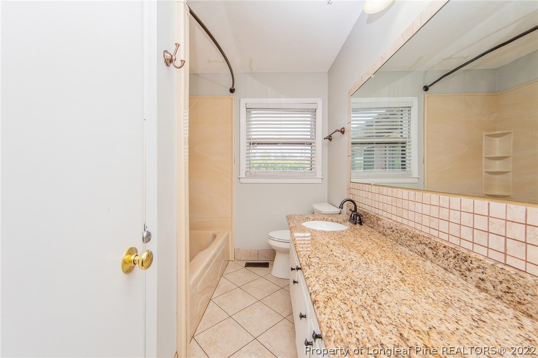 613 Shortridge Road Fayetteville, NC 28303 - Photo 15 of 31 Gallery Image 15
