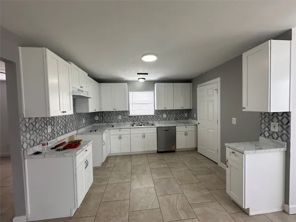 $2,400 | 19939 Arbor Creek Drive, Katy, TX 77449