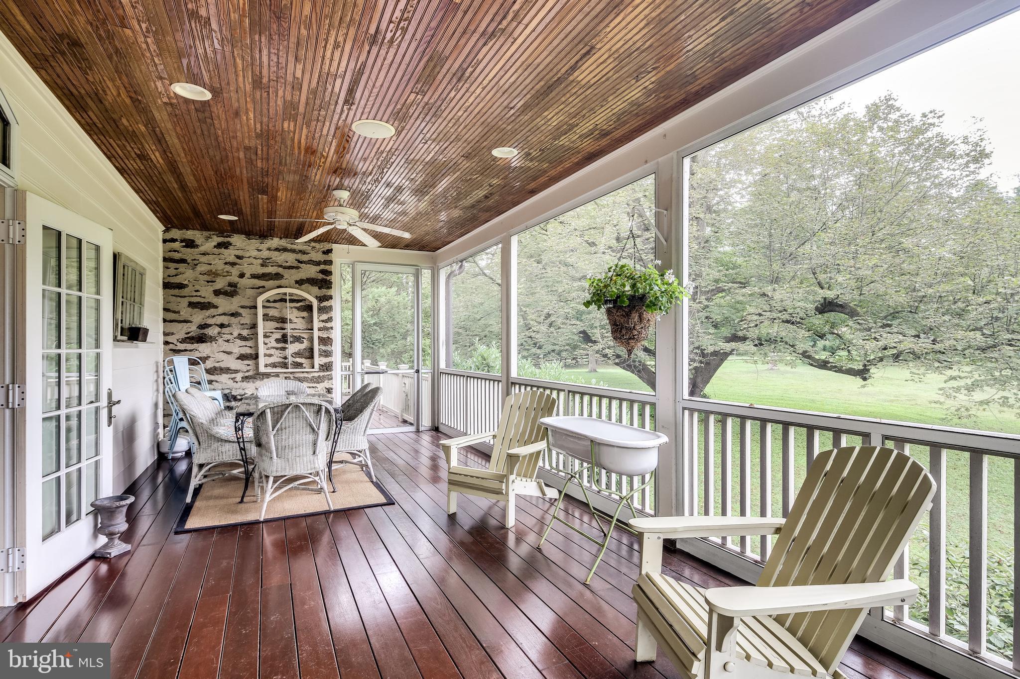 2209 Ridge Road Reisterstown, MD 21136 - Photo 16 of 47 Patio