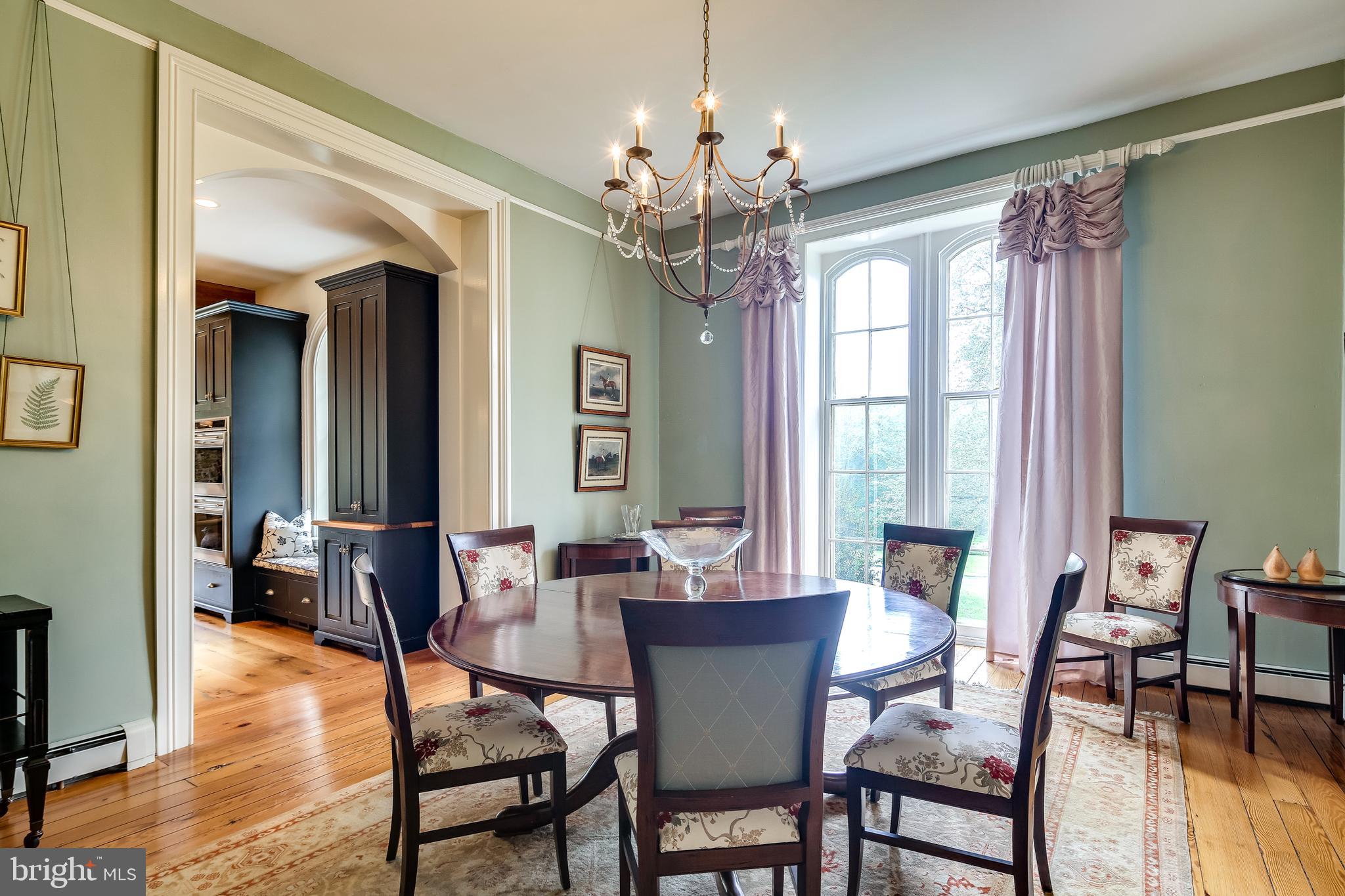2209 Ridge Road Reisterstown, MD 21136 - Photo 18 of 47 Dining Room