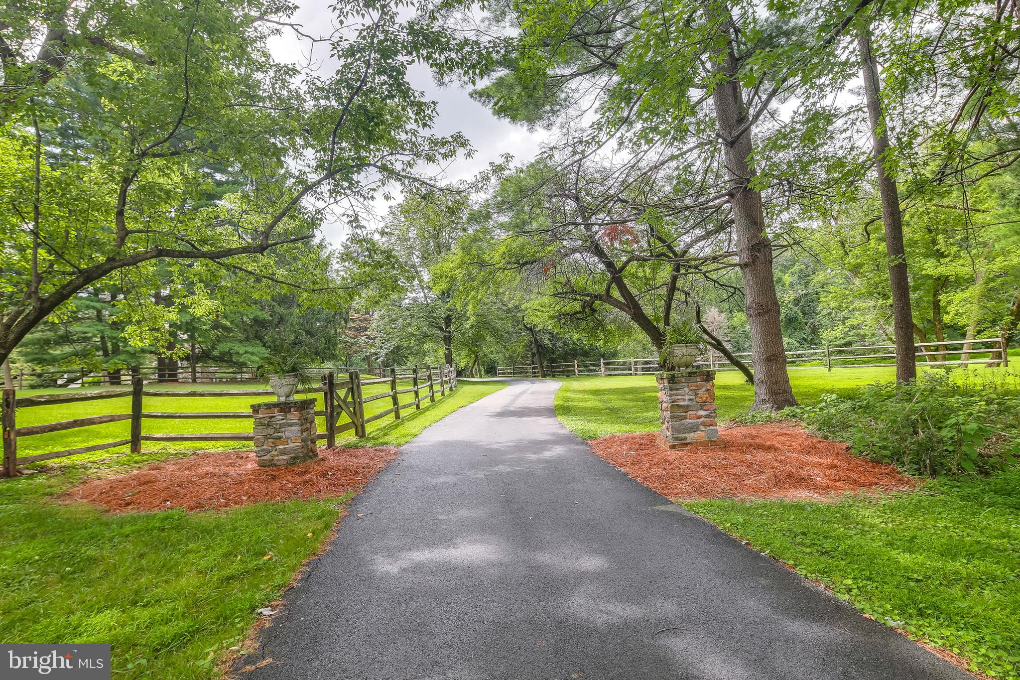 2209 Ridge Road Reisterstown, MD 21136 - Photo 40 of 47 Private Driveway