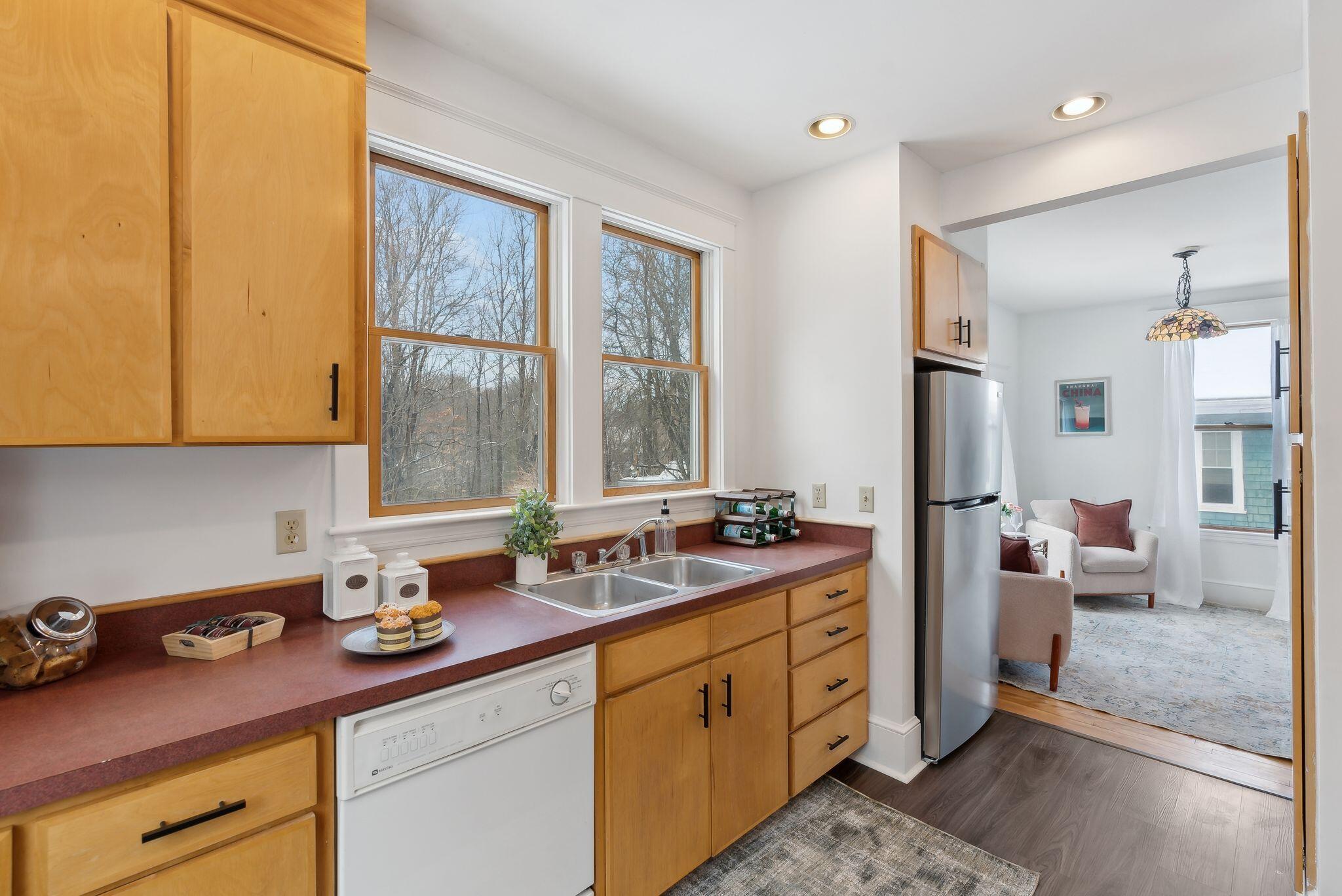 32 Rosedale Street Portland, ME 04103 - Photo 19 of 49 Kitchen