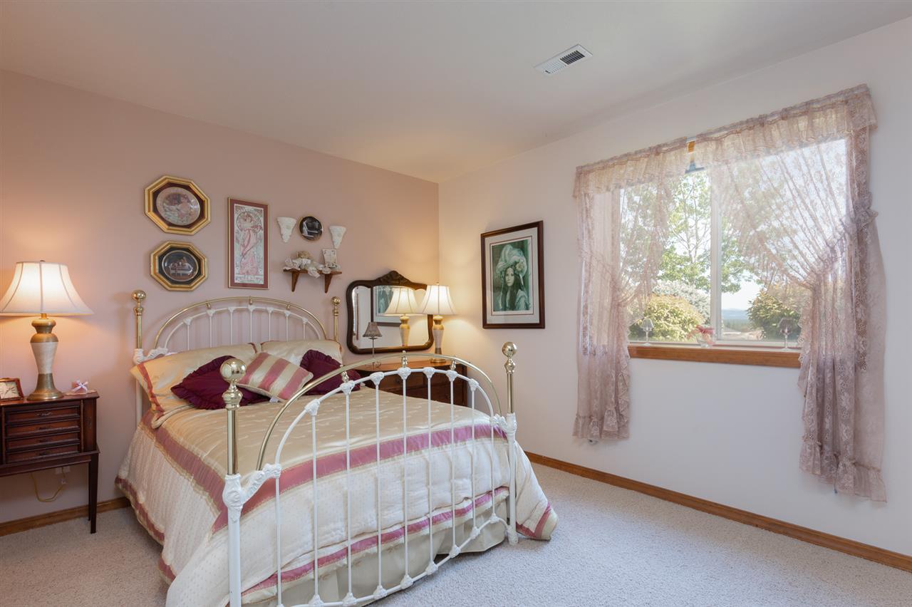 606 East Burk Road Colbert, WA 99005 - Photo 14 of 20