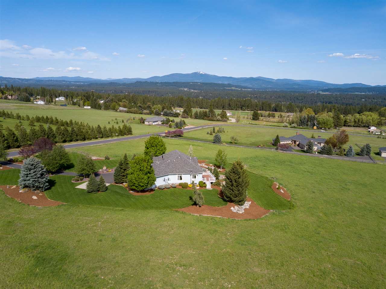 606 East Burk Road Colbert, WA 99005 - Photo 9 of 20