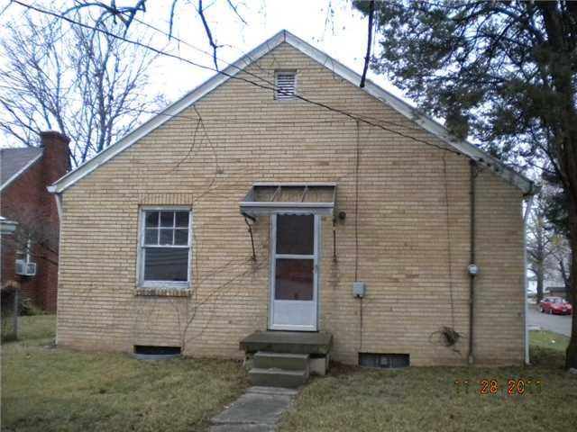 801 Berkley Road Indianapolis, IN 46208 - Photo 2 of 6 Gallery Image 2