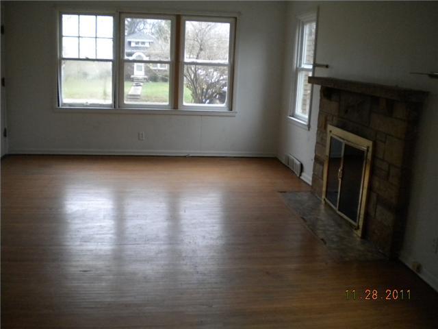 801 Berkley Road Indianapolis, IN 46208 - Photo 4 of 6 Gallery Image 4