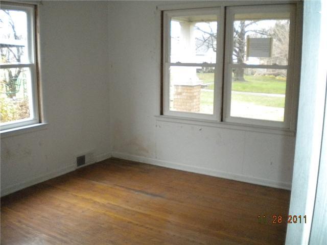801 Berkley Road Indianapolis, IN 46208 - Photo 6 of 6 Gallery Image 6